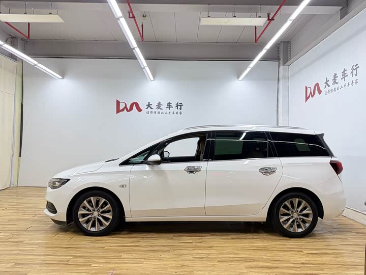 Фото 4 - Buick GL6