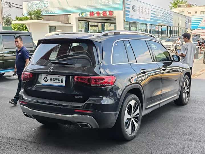 Фото 15 - Mercedes-Benz GLB-Class