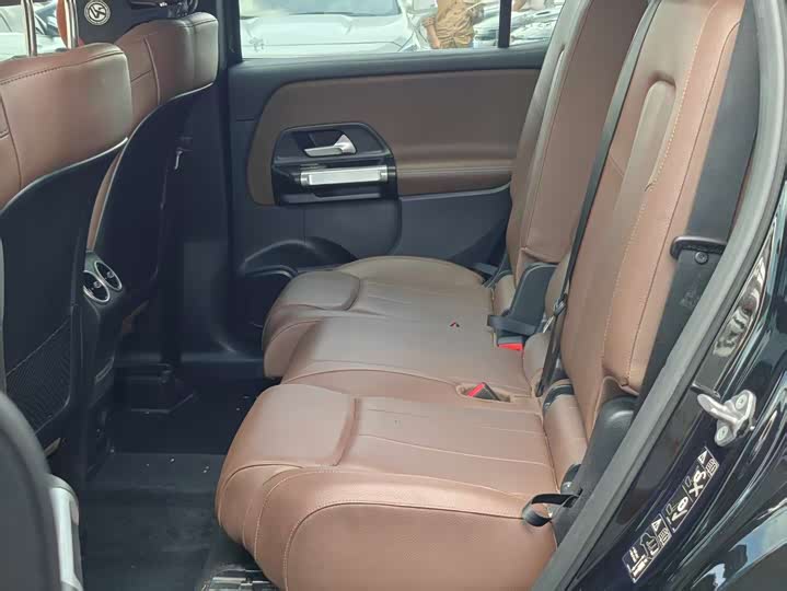 Фото 6 - Mercedes-Benz GLB-Class