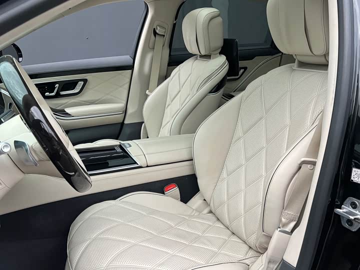 Фото 10 - Mercedes-Benz Maybach S-Class