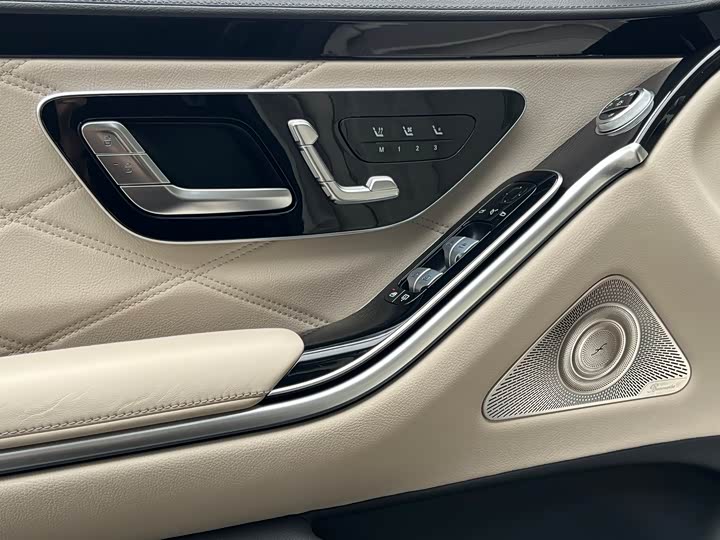 Фото 5 - Mercedes-Benz Maybach S-Class