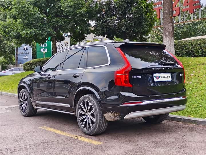 Фото 4 - Volvo XC90