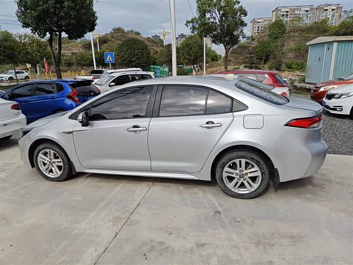 Фото 5 - Toyota Levin