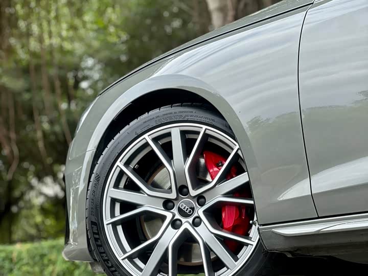 Фото 18 - Audi S4