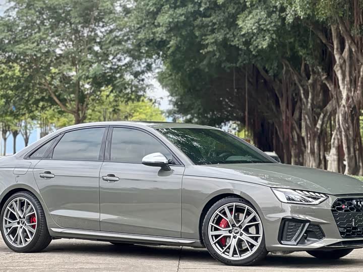 Фото 6 - Audi S4