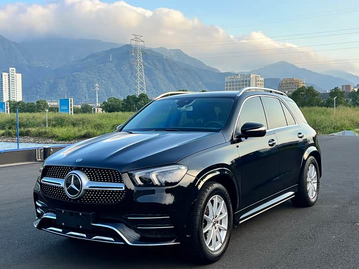 Фото 1 - Mercedes-Benz GLE-Class