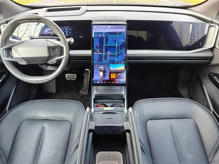 Фото 12 - HiPhi Y