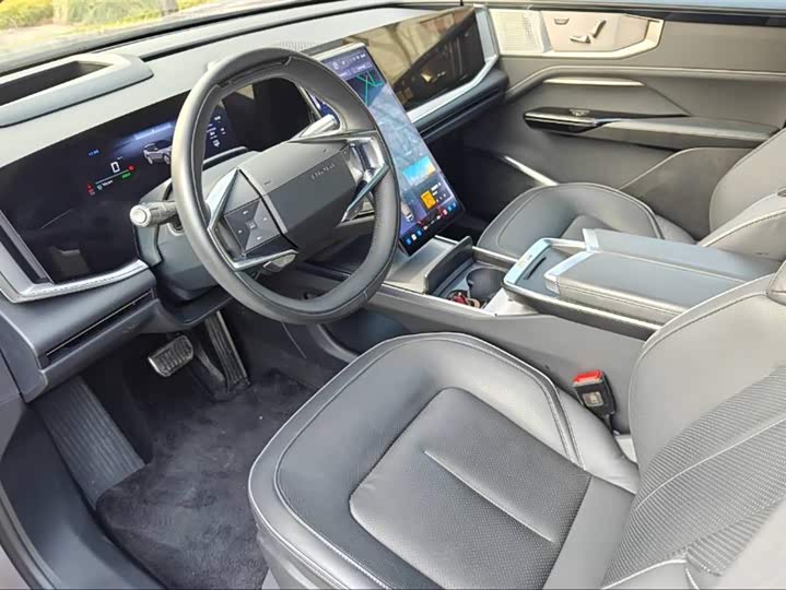 Фото 6 - HiPhi Y