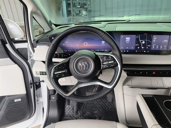 Фото 11 - Buick GL8 Hybrid