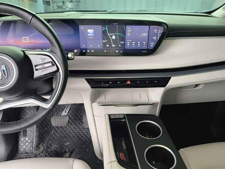 Фото 13 - Buick GL8 Hybrid