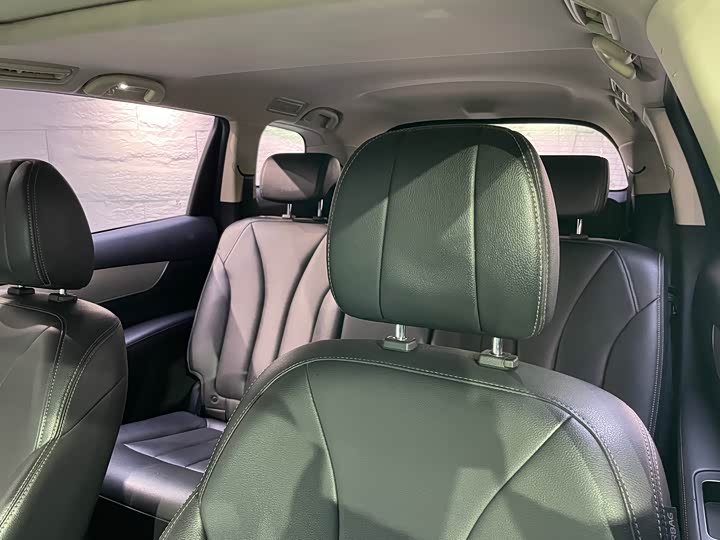 Фото 11 - BYD Song Max