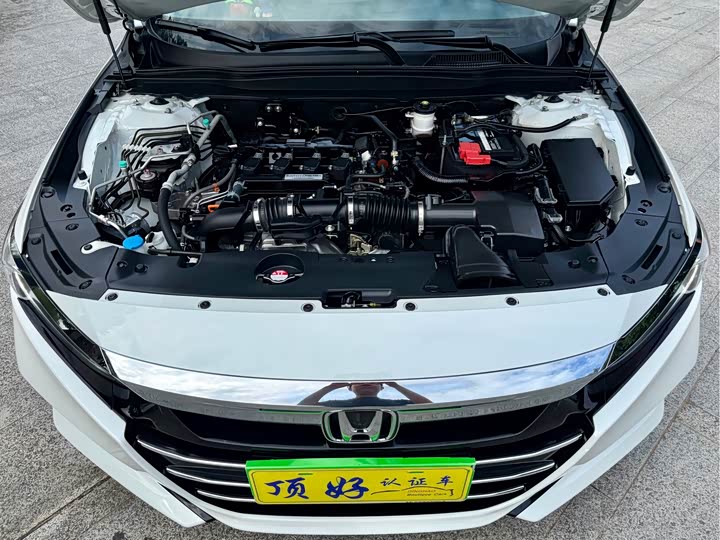 Фото 20 - Honda Accord