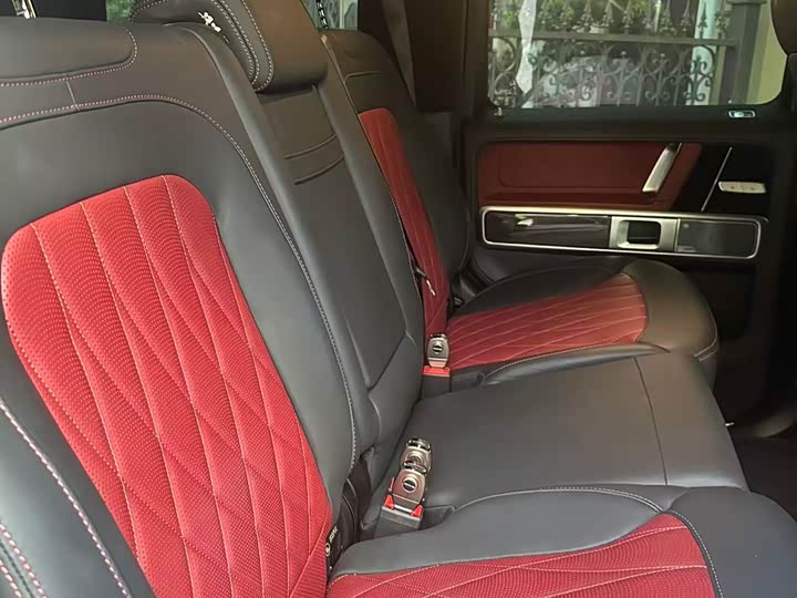 Фото 10 - Mercedes-Benz G-Class