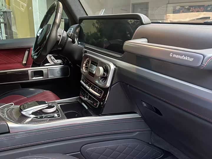 Фото 9 - Mercedes-Benz G-Class