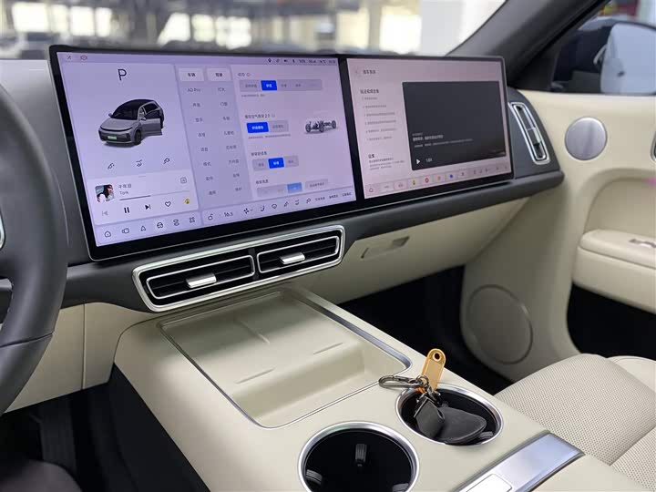 Фото 20 - LiXiang L7