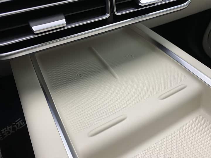 Фото 22 - LiXiang L7