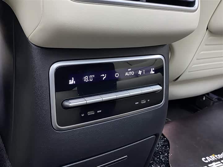 Фото 27 - LiXiang L7