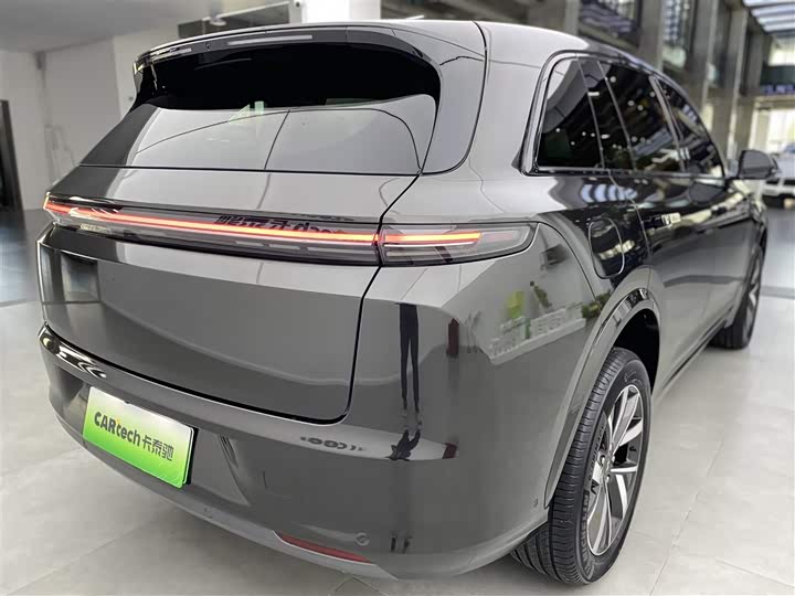 Фото 36 - LiXiang L7