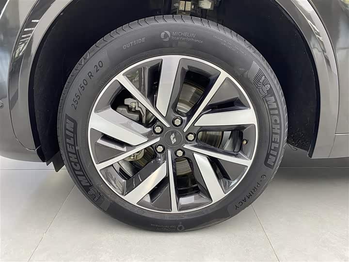 Фото 38 - LiXiang L7