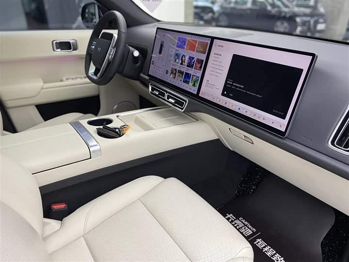 Фото 9 - LiXiang L7