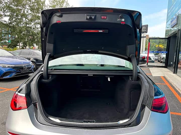 Фото 6 - Mercedes-Benz Maybach S-Class