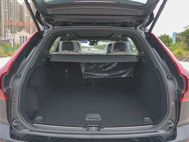 Фото 13 - Volvo XC60