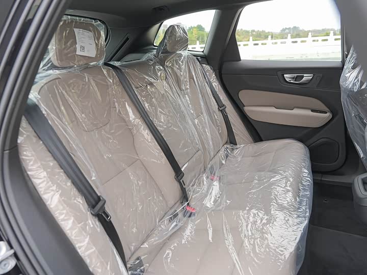 Фото 19 - Volvo XC60