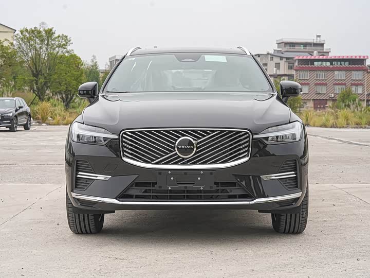 Фото 2 - Volvo XC60