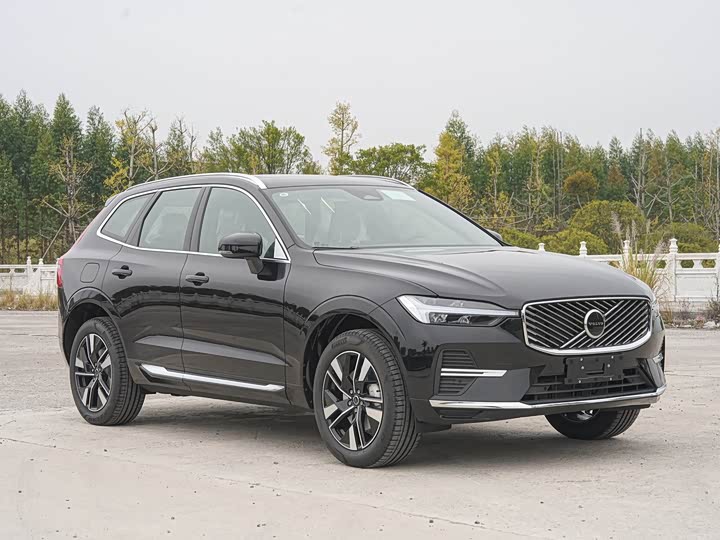 Фото 3 - Volvo XC60