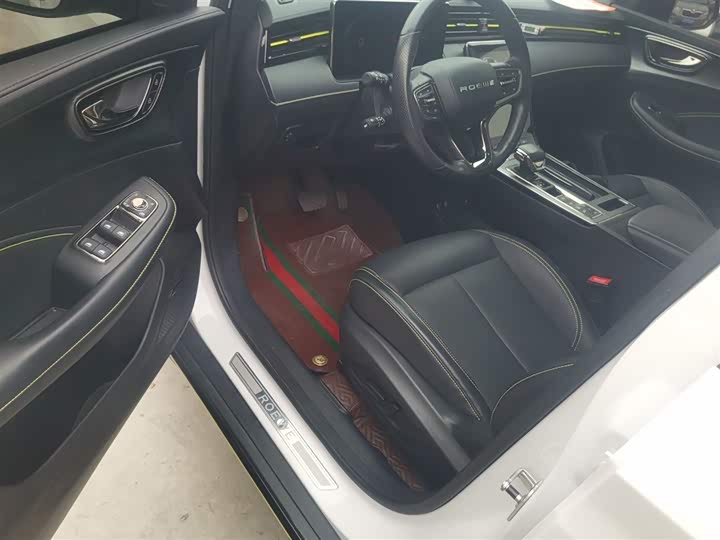 Фото 16 - Roewe RX5 Hybrid