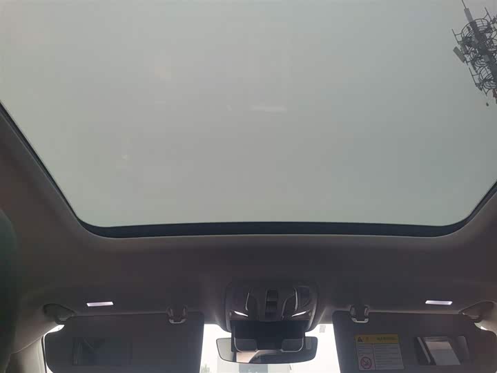 Фото 18 - Roewe RX5 Hybrid