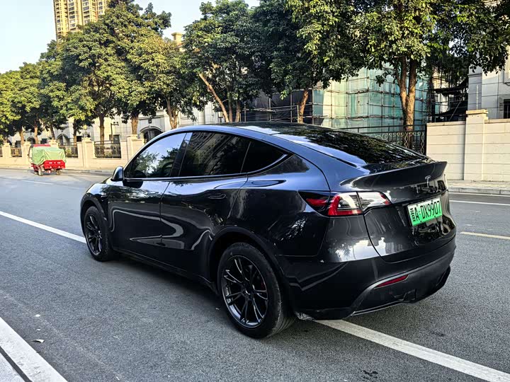 Фото 5 - Tesla Model Y