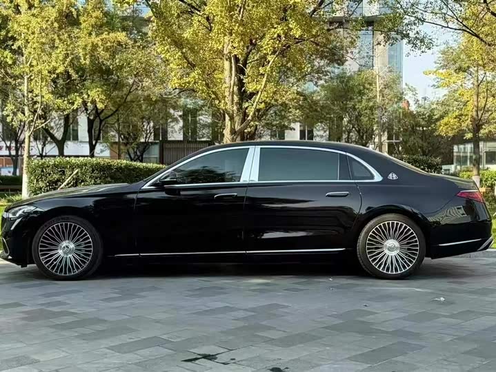 Фото 3 - Mercedes-Benz Maybach S-Class