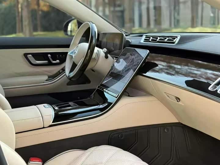 Фото 7 - Mercedes-Benz Maybach S-Class