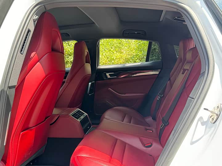 Фото 8 - Porsche Panamera