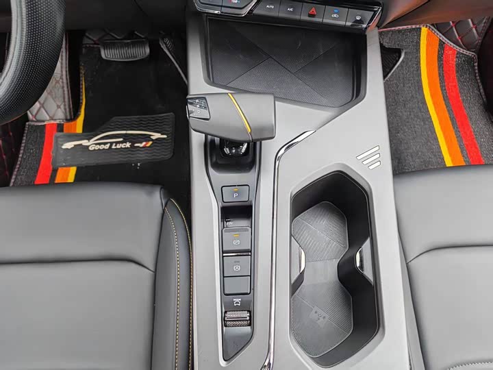 Фото 13 - Changan Oshan X5 Plus