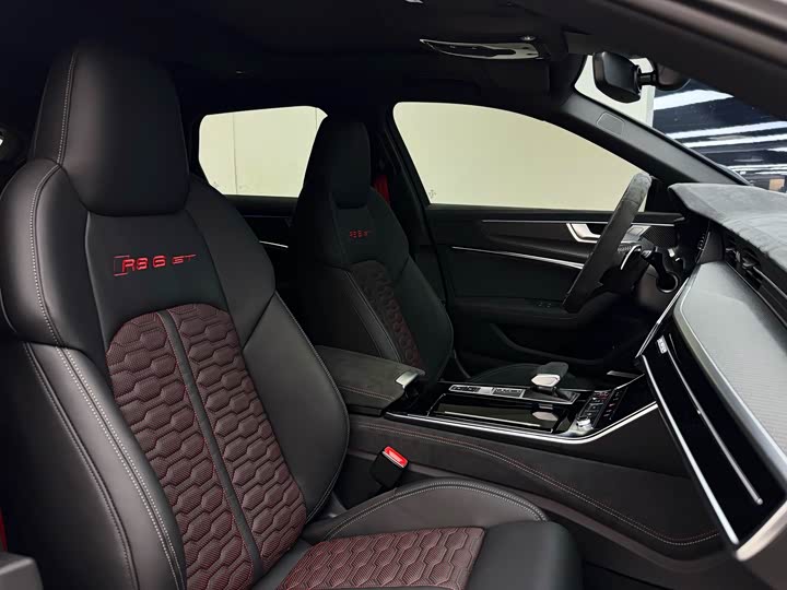 Фото 18 - Audi RS 6