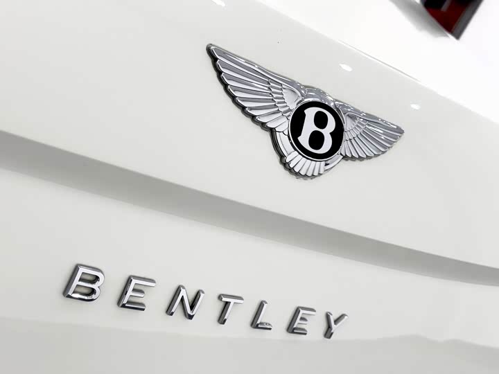 Фото 22 - Bentley Flying Spur