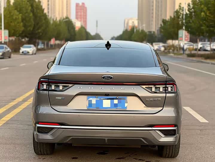 Фото 5 - Ford Mondeo