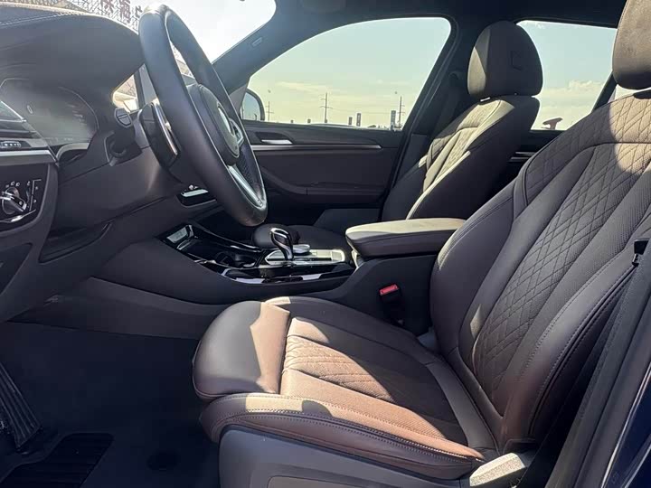 Фото 16 - BMW X3