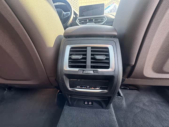 Фото 18 - BMW X3