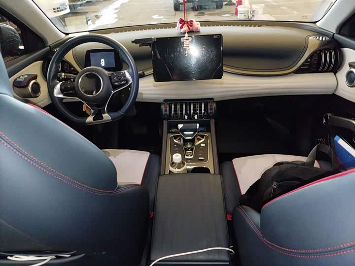 Фото 10 - BYD Yuan Plus