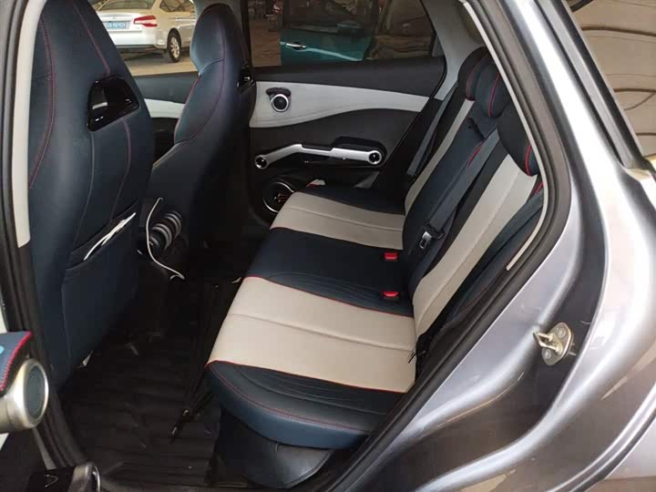 Фото 17 - BYD Yuan Plus