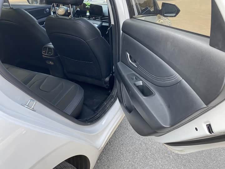 Фото 15 - Hyundai Elantra N line