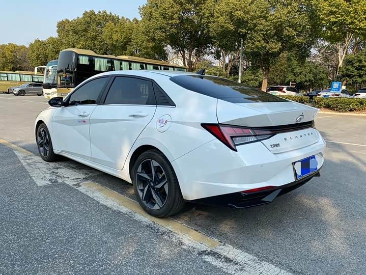 Фото 7 - Hyundai Elantra N line