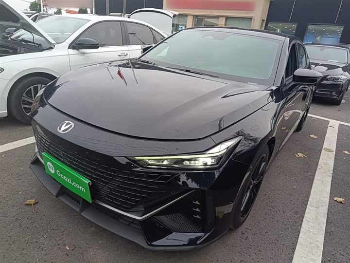 Фото 1 - Changan UNI-V