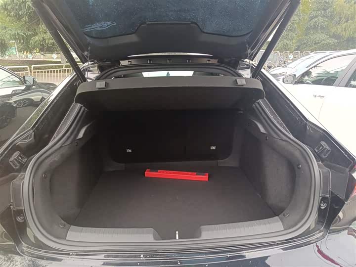 Фото 19 - Changan UNI-V