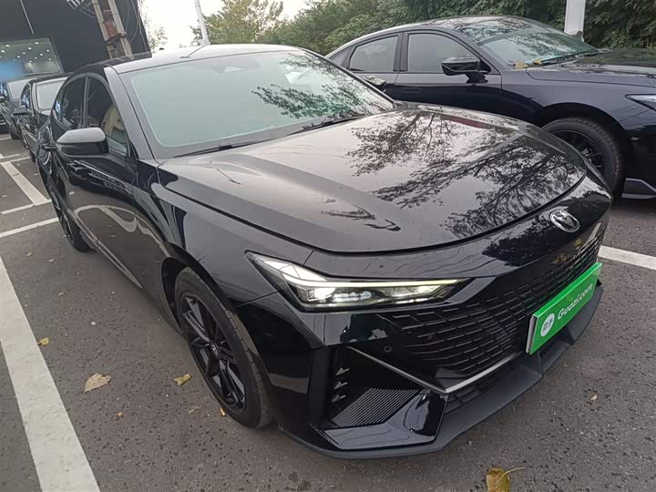 Фото 4 - Changan UNI-V