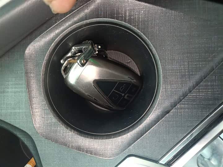 Фото 9 - Changan UNI-V