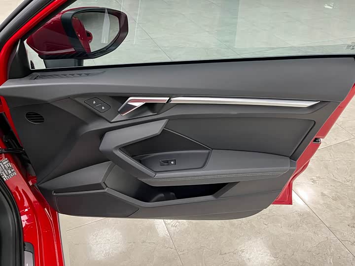 Фото 11 - Audi A3